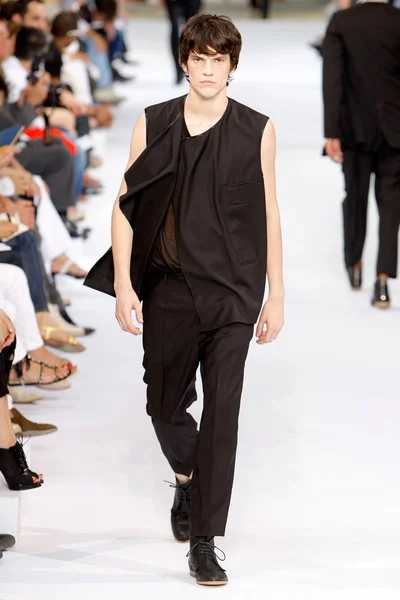 Look 5
